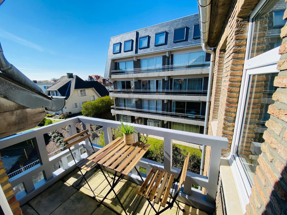 Recently Renovated Appartement 150M From The Beach De Haan Exterior foto